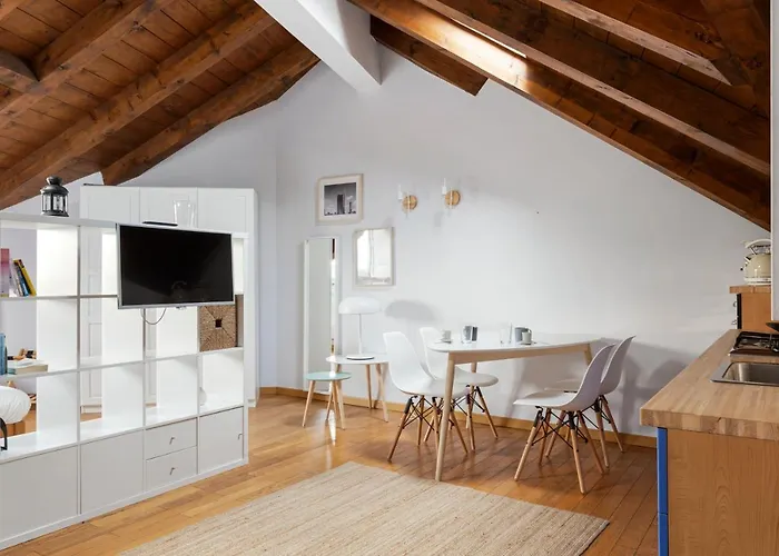 Chic Loft Living In Via Farini