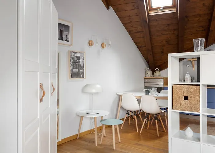Chic Loft Living In Via Farini